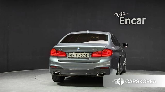 BMW 5 Series (G30) id 3845960 из Кореи 14