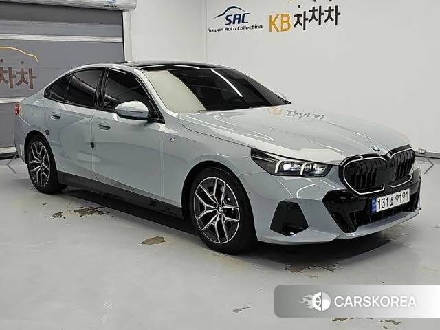 BMW 5 Series (G60) id 4854021 из Кореи 12
