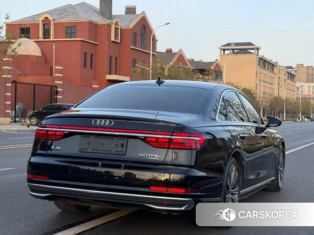 Audi A8 2023 Черный из Китая, фото 6