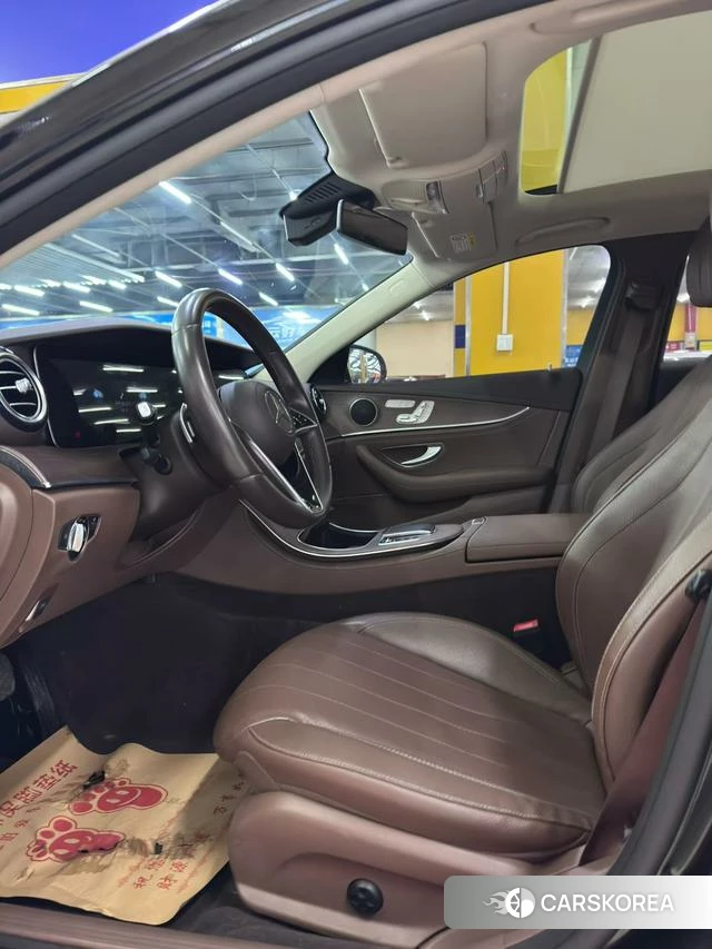 Mercedes-Benz E-class 2021 Черный из Китая, фото 4
