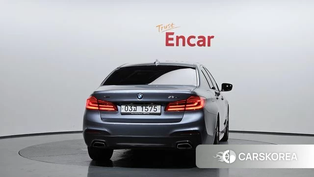 BMW 5 Series (G30) id 4417421 из Кореи 28