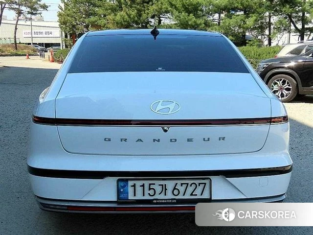 Hyundai Grandeur (GN7) id 3909992 из Кореи 14