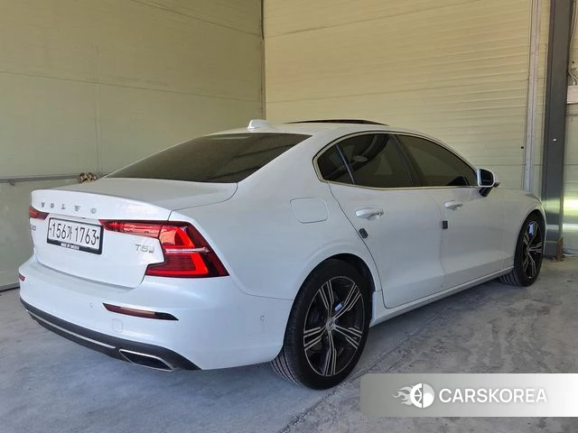 Volvo S60 3rd generation id 3899310 из Кореи 14