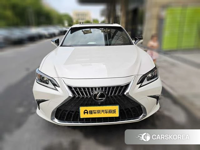 Lexus ES 2022 Белый из Китая, фото 4