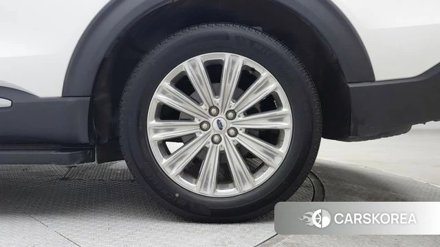 Ford Explorer 6th Generation id 4562308 из Кореи 14