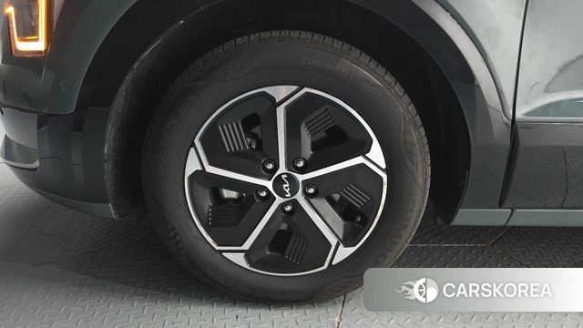 Kia Di Ol Nu Niro id 4835630 из Кореи 31