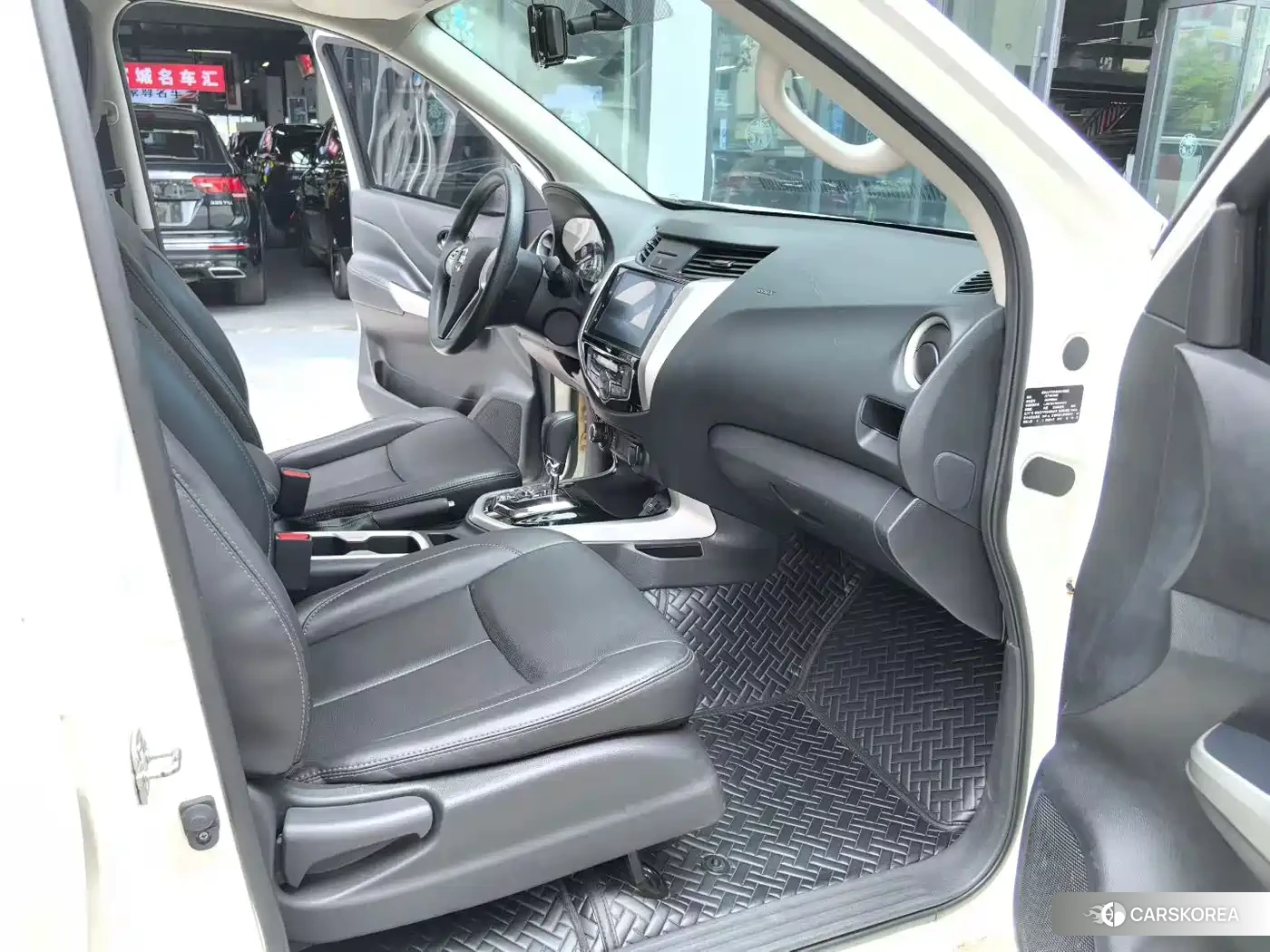 Nissan Terra 2023 Белый из Китая, фото 4