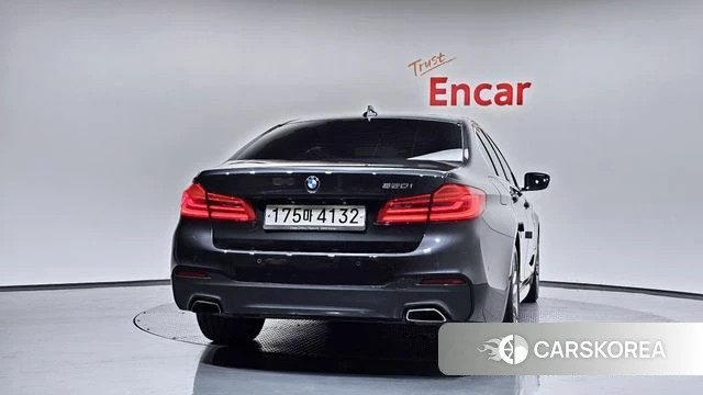 BMW 5 Series (G30) id 4530030 из Кореи 31
