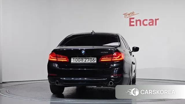 BMW 5 Series (G30) id 3434034 из Кореи 14