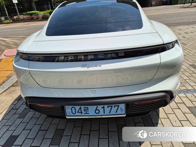 Porsche Taycan id 4444958 из Кореи 14