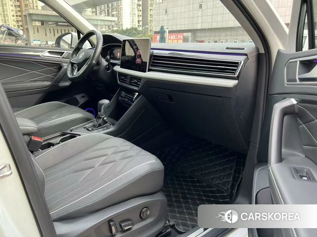 Volkswagen Tiguan L 2023 Белый из Китая, фото 5