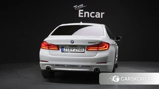 BMW 5 Series (G30) id 3396996 из Кореи 14