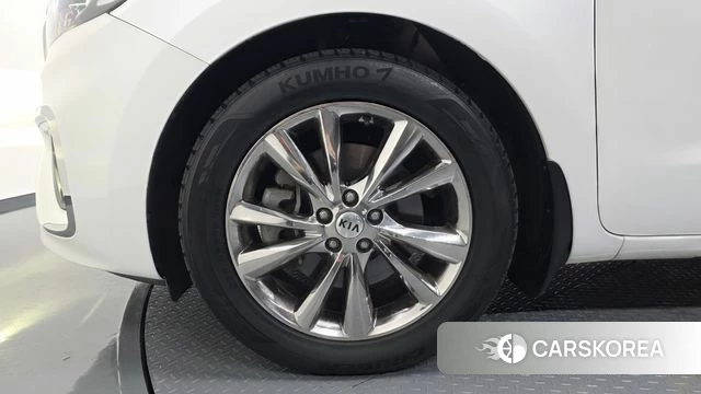 Kia The New Carnival id 4765112 из Кореи 26
