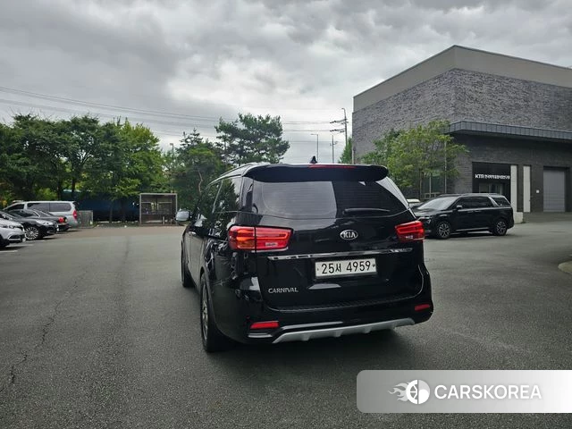 Kia The New Carnival id 4785606 из Кореи 14