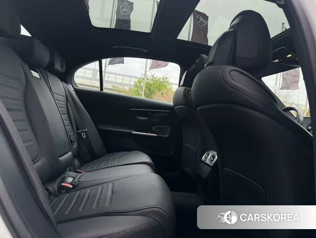 Mercedes-Benz Class C 2024 Белый из Китая, фото 4