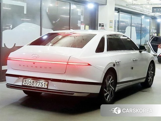 Hyundai Grandeur (GN7) id 4854109 из Кореи 14