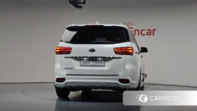 Kia The New Carnival id 4849756 из Кореи 30