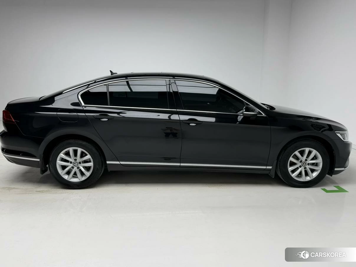 Volkswagen Magotan id 4454264 из Китая 12
