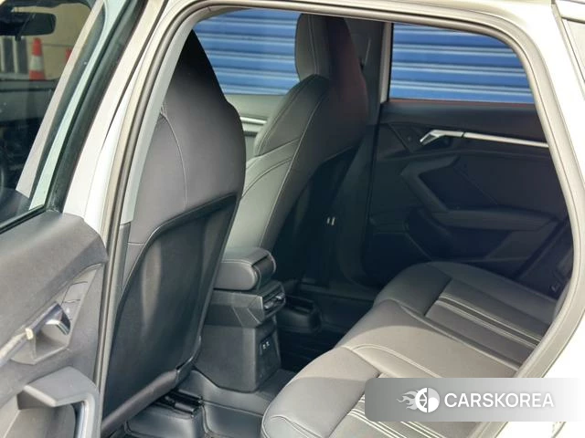 Audi A3 2021 Белый из Китая, фото 4