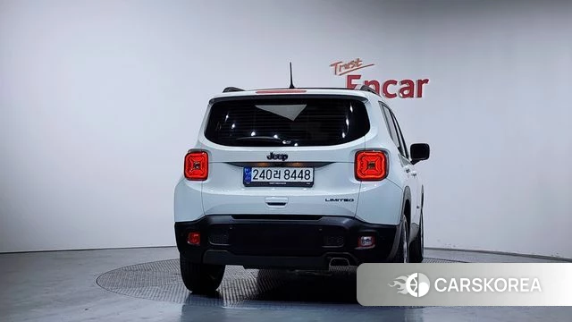 Jeep Renegade id 3898408 из Кореи 14