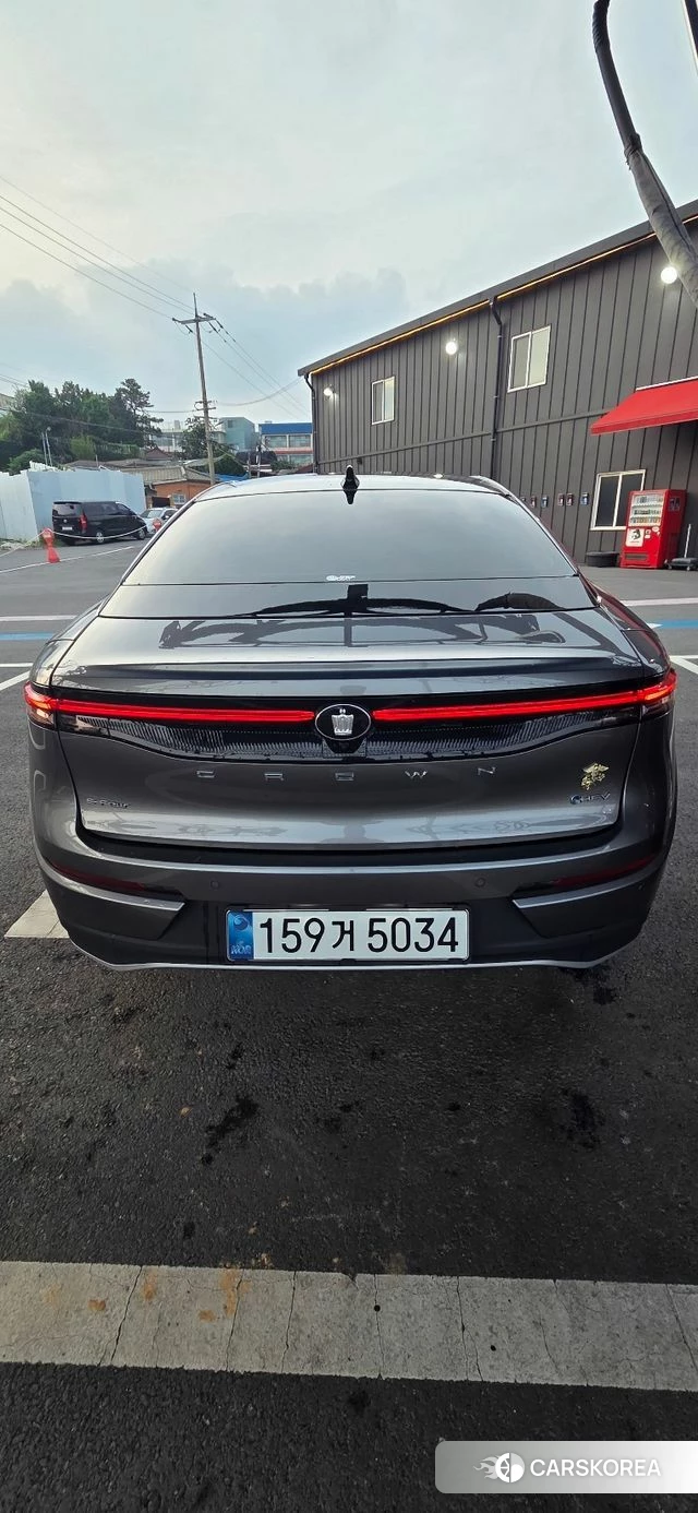 Toyota Crown Crossover 2025 Серебристо-серый из Кореи, фото 5