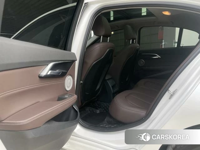 BMW 1 series id 4299811 из Китая 18