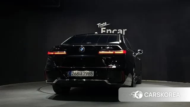 BMW 7 Series (G70) id 3745046 из Кореи 14