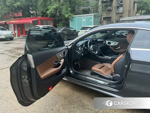 Mercedes-Benz Class C (imported) 2021 Черный из Китая, фото 4