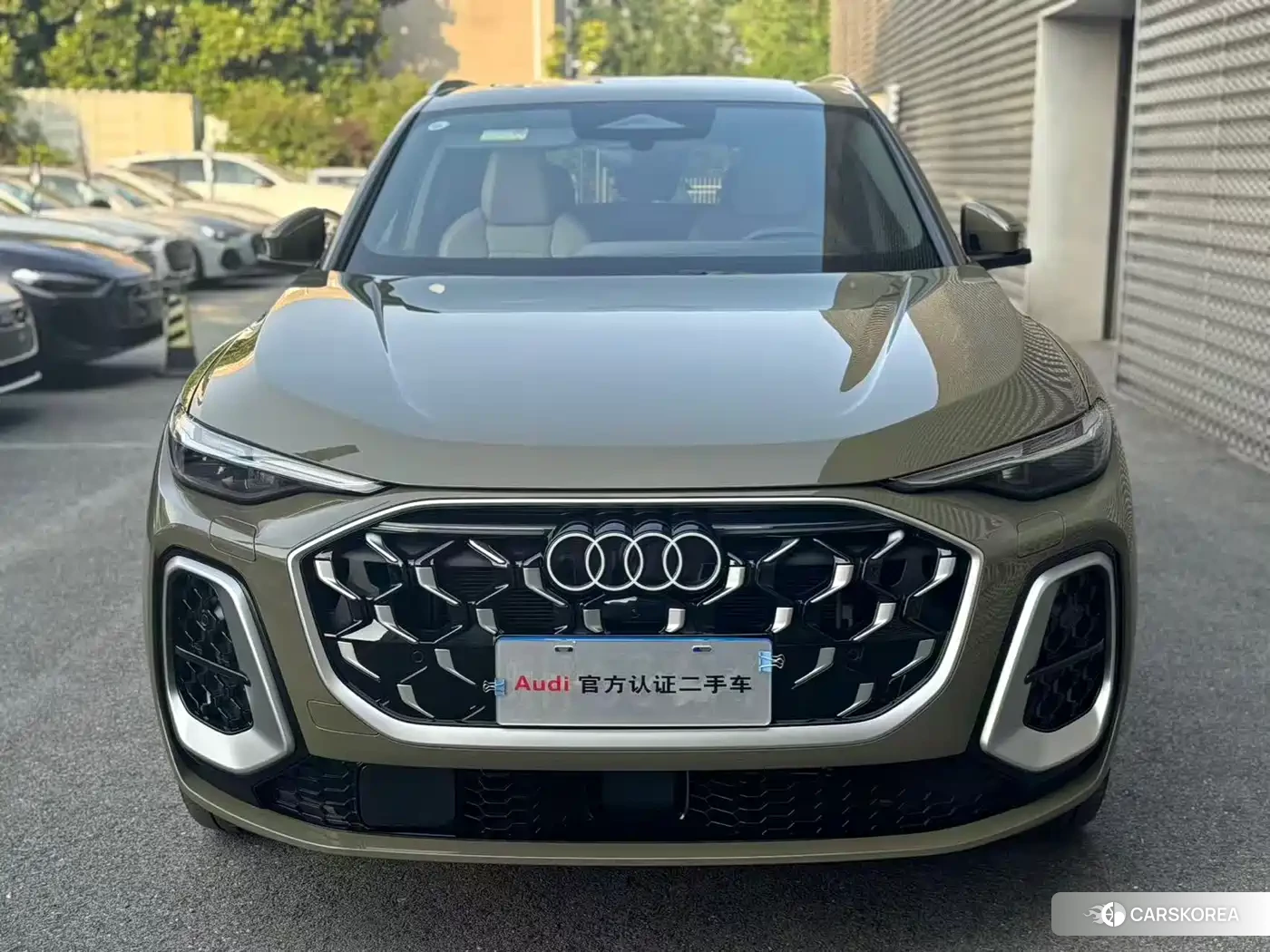 Audi Q5L 2026 Champagne/brown из Китая, фото 4