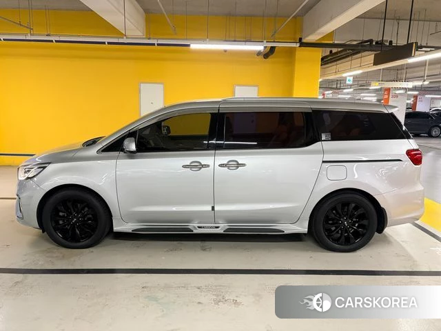 Kia The New Carnival 2018 Серебряный из Кореи, фото 4