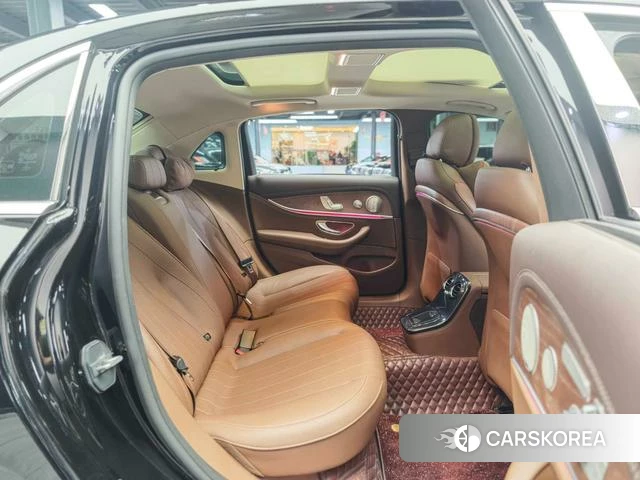 Mercedes-Benz E-class 2022 Черный из Китая, фото 4