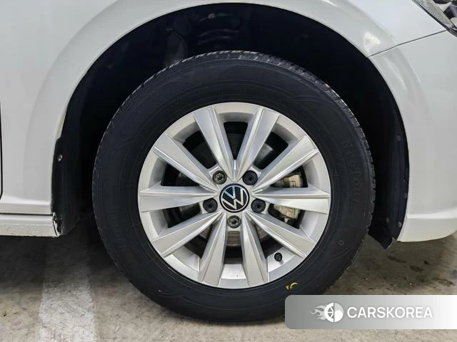 Volkswagen Lavida 2024 Белый из Китая, фото 4