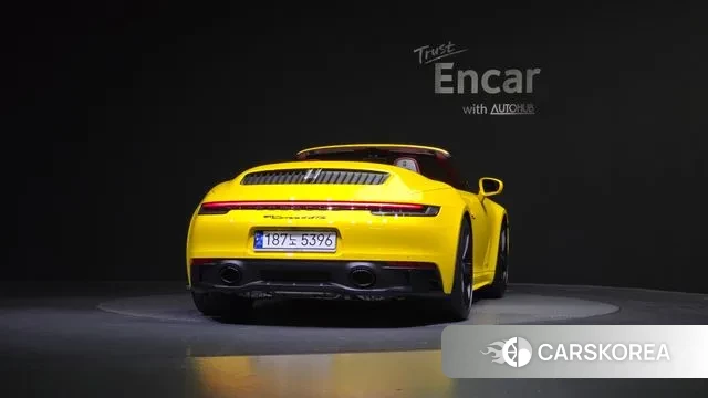 Porsche 911(992) id 3333698 из Кореи 14