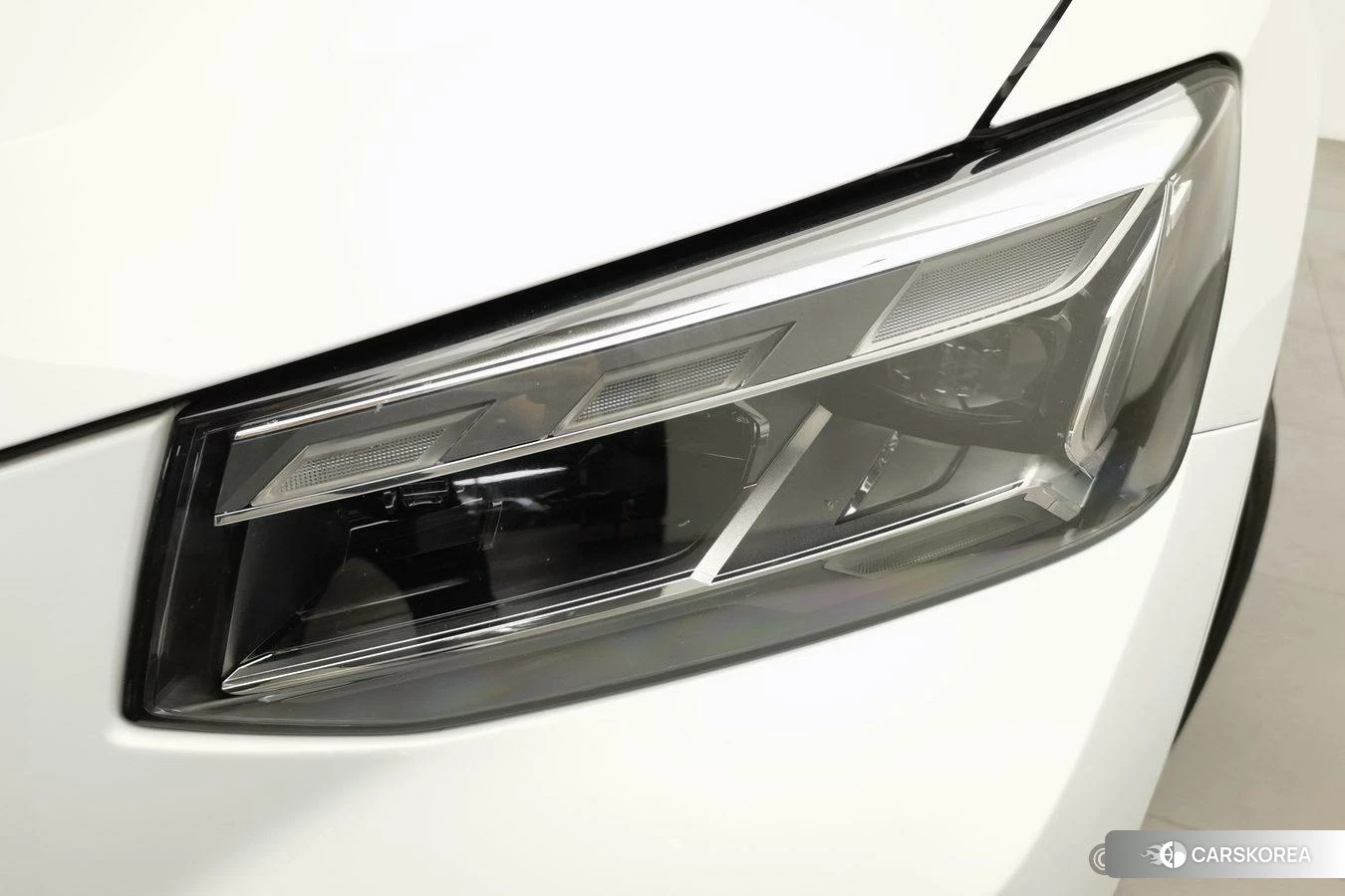 Audi Q2L id 4455105 из Китая 18
