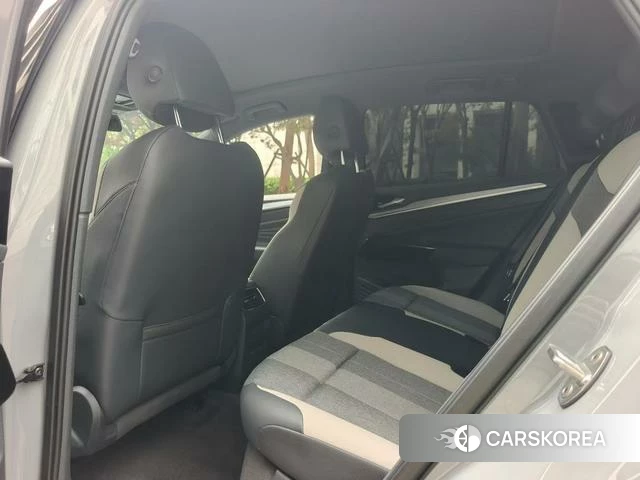 Volkswagen ID.4 CROZZ 2024 Темно-серый из Китая, фото 4
