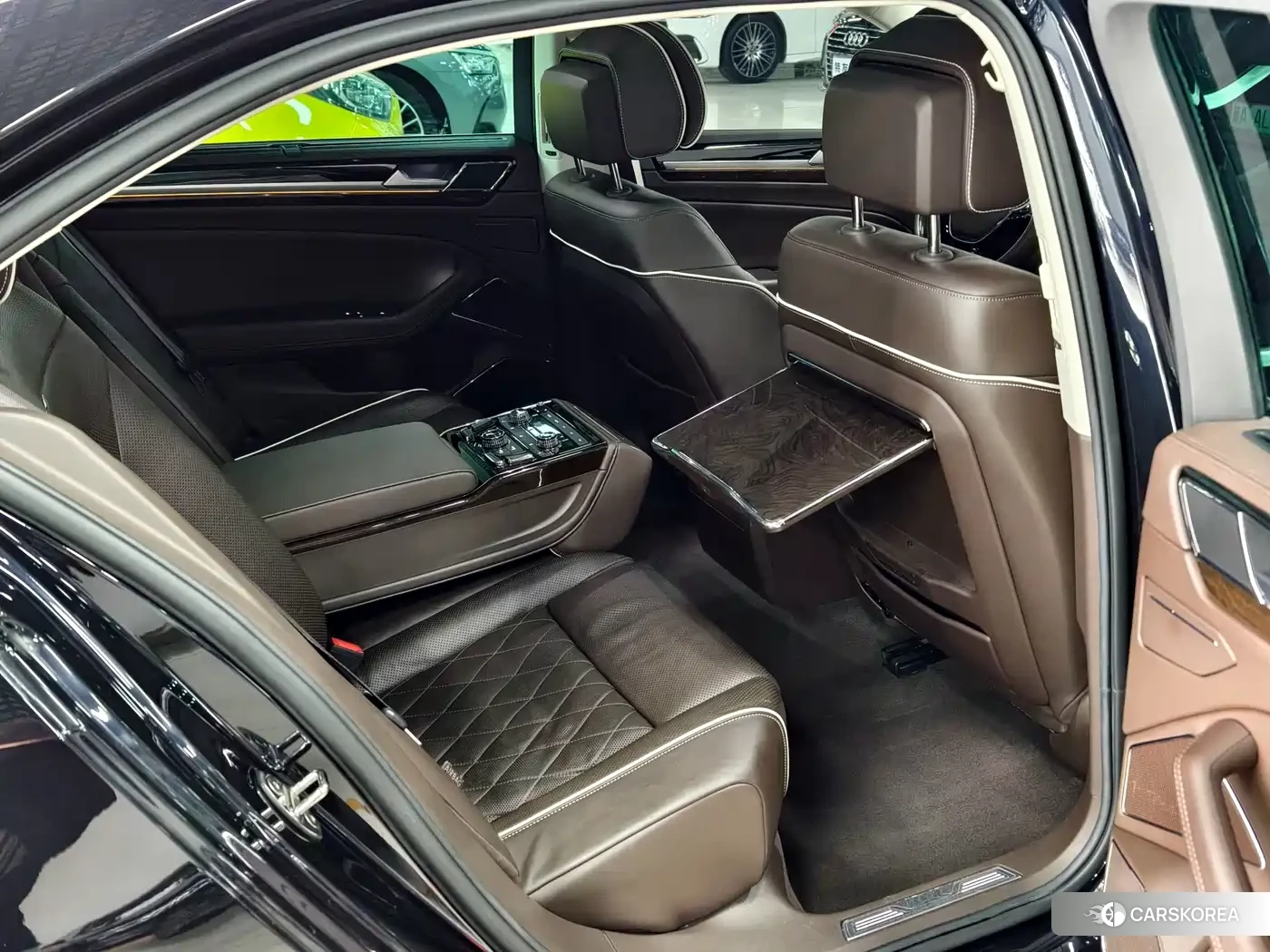 Volkswagen Phideon 2018 Черный из Китая, фото 4