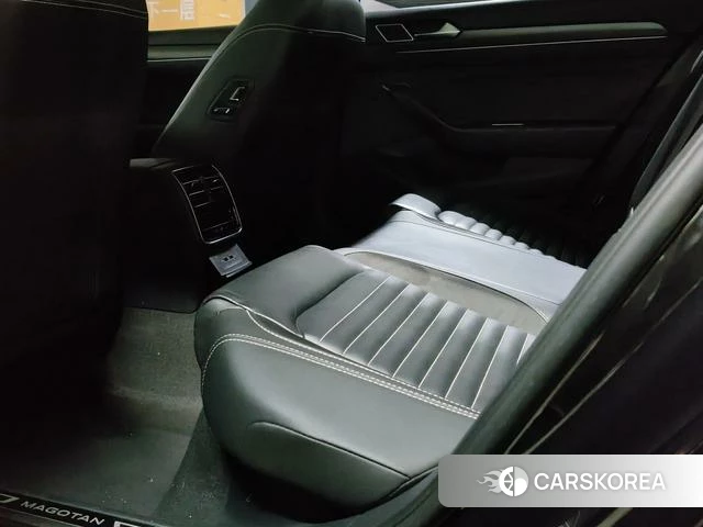 Volkswagen Magotan 2022 Черный из Китая, фото 4