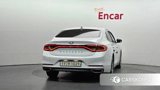 Hyundai Grandeur IG id 4403629 из Кореи 14