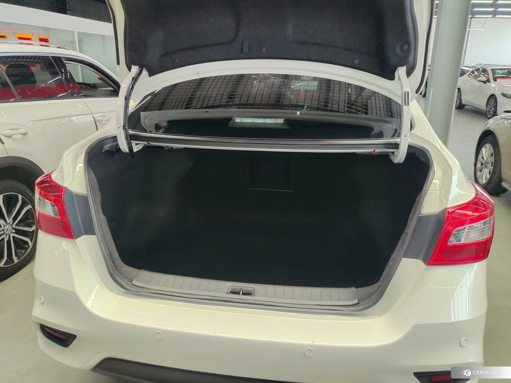 Nissan Sylphy id 4454298 из Китая 17