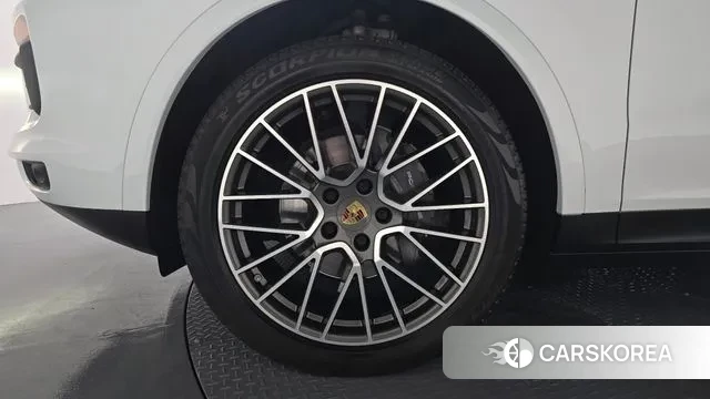 Porsche Cayenne (PO536) id 3044348 из Кореи 14