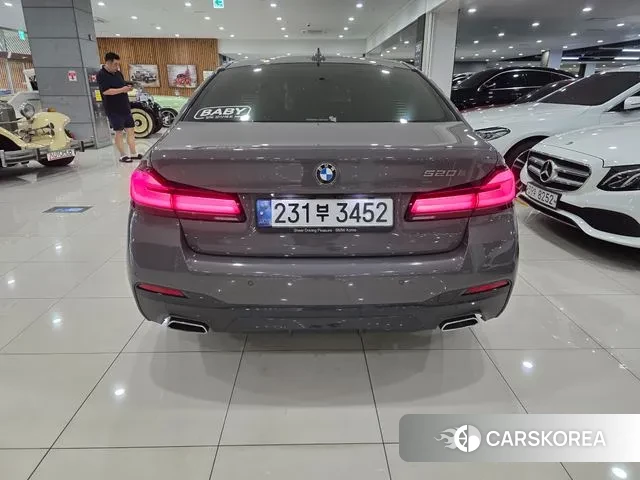 BMW 5 Series (G30) id 3022990 из Кореи 13