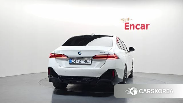 BMW 5 Series (G60) id 3882772 из Кореи 14