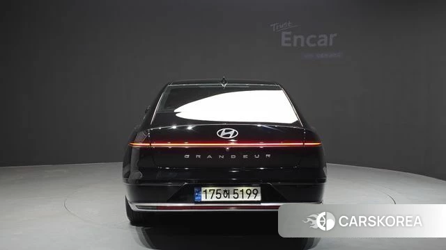 Hyundai Grandeur (GN7) id 3883500 из Кореи 14