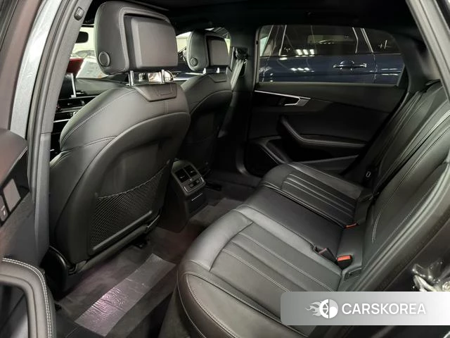 Audi A4L 2023 Темно-серый из Китая, фото 4