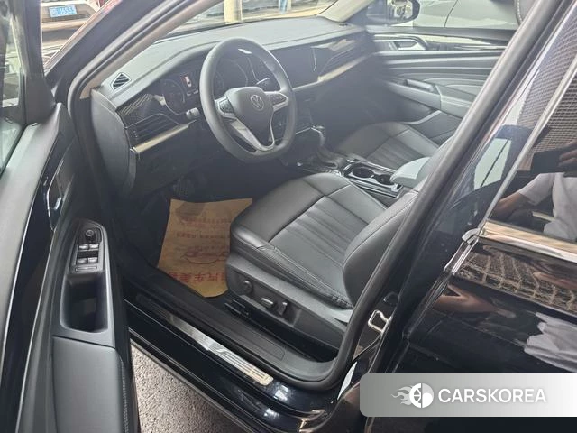 Volkswagen Passat PHEV 2022 Черный из Китая, фото 4