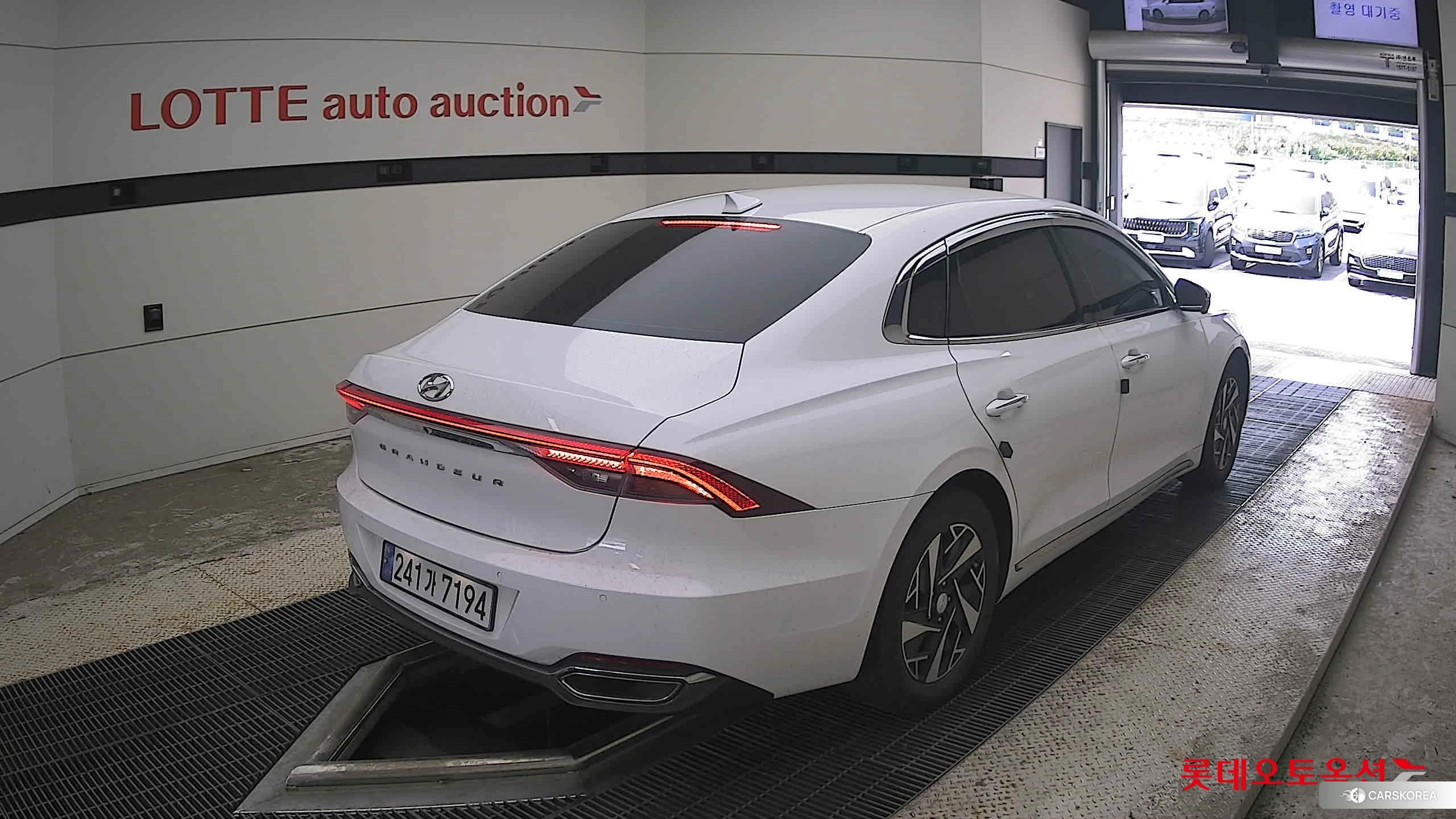 Hyundai Grandeur Hybrid id 4664263 из Кореи 32