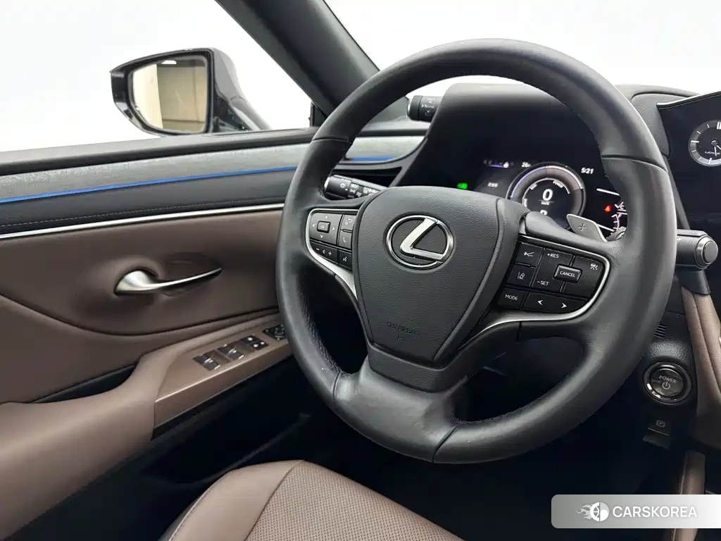 Lexus ES id 4629052 из Китая 25