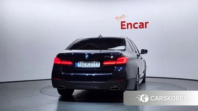 BMW 5 Series (G30) id 3745934 из Кореи 14