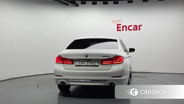 BMW 5 Series (G30) id 3284935 из Кореи 14