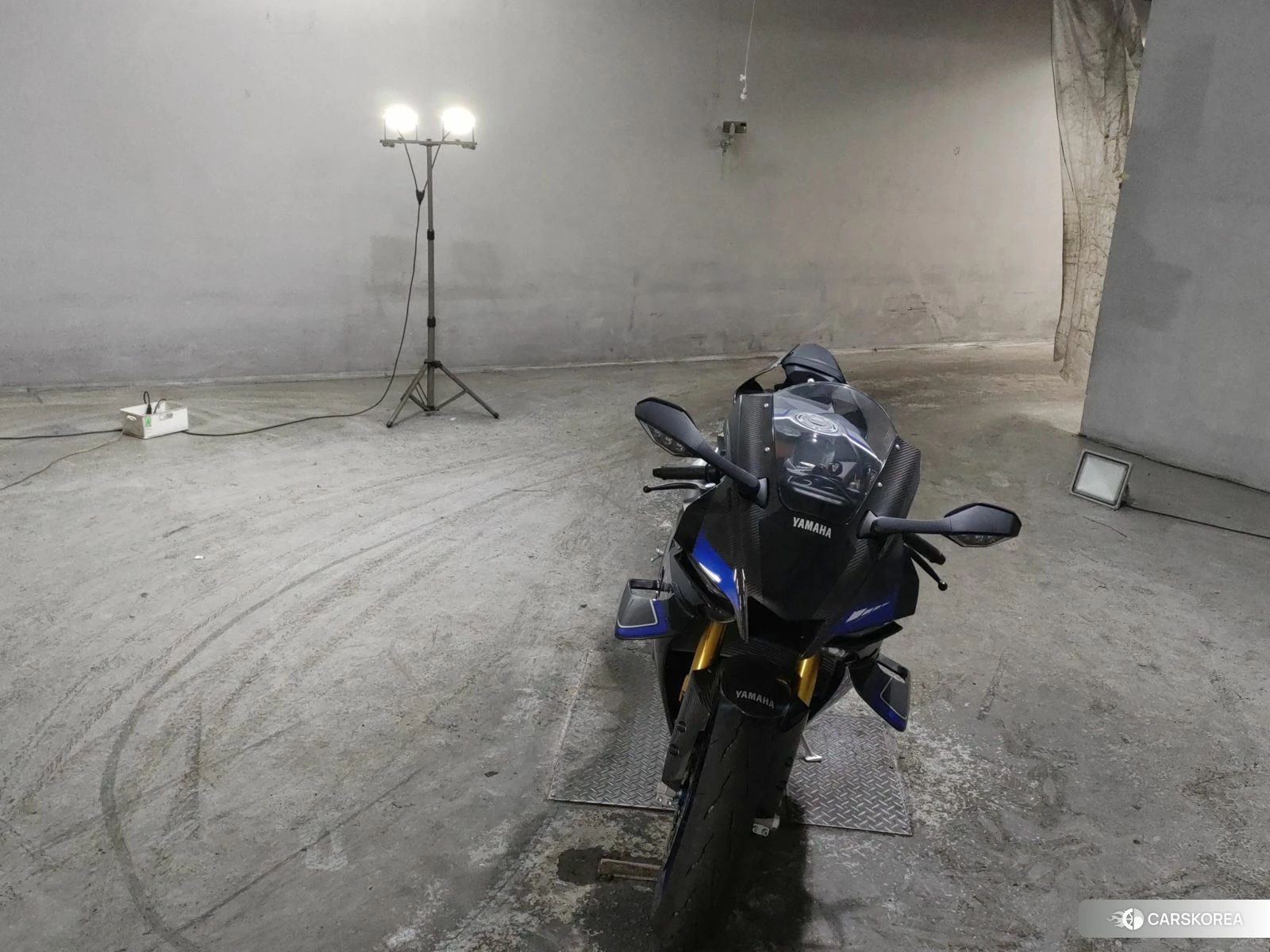Yamaha YZF-R1M 2025 из Японии, фото 4